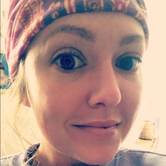 Meet your Posher, Emily - Picture 1 of 1